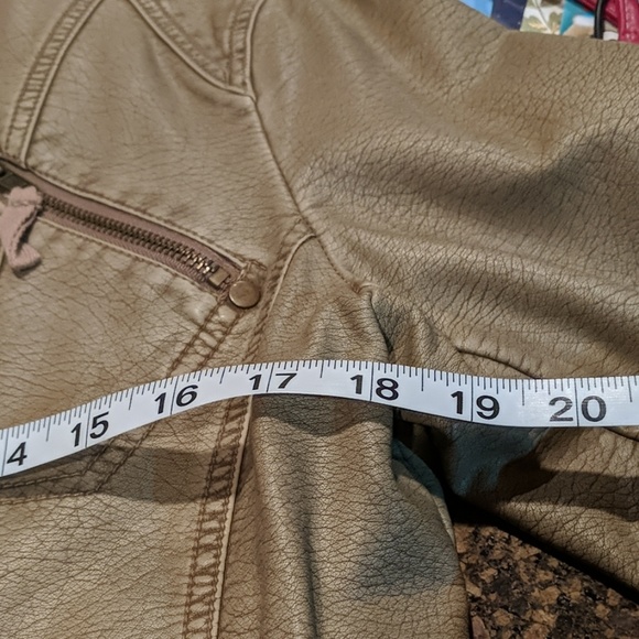 jacket - Picture 4 of 6